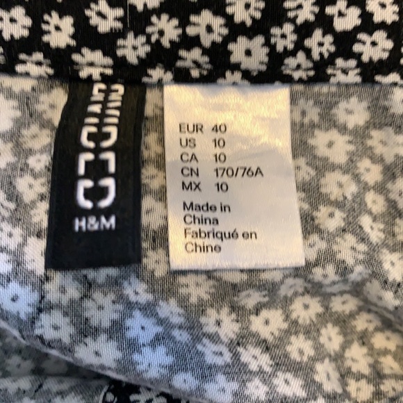 2 FOR $15 SALE 🔥 H&M Daisy Print A-line Skirt - Picture 4 of 5